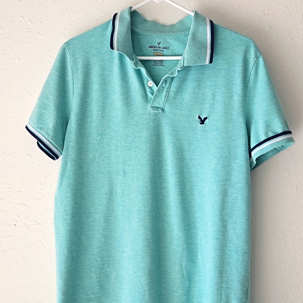 Men's American Eagle Polo size large.